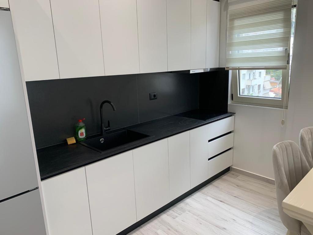 Delfin Apartments Sarande Luaran gambar