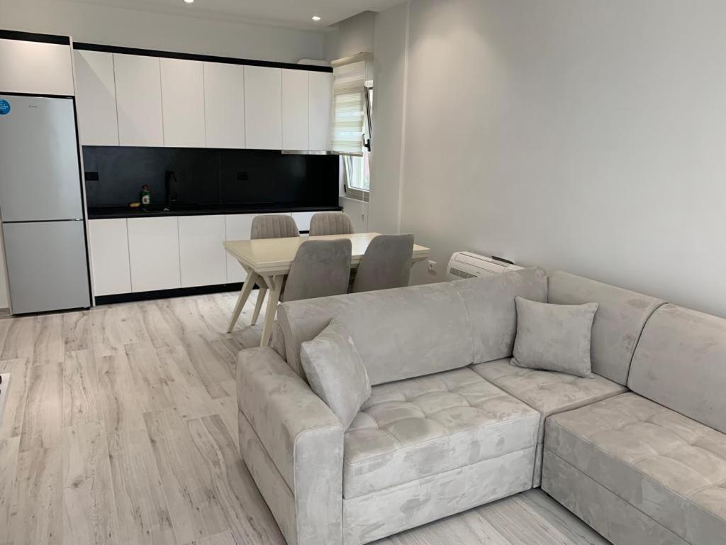 Delfin Apartments Sarande Luaran gambar