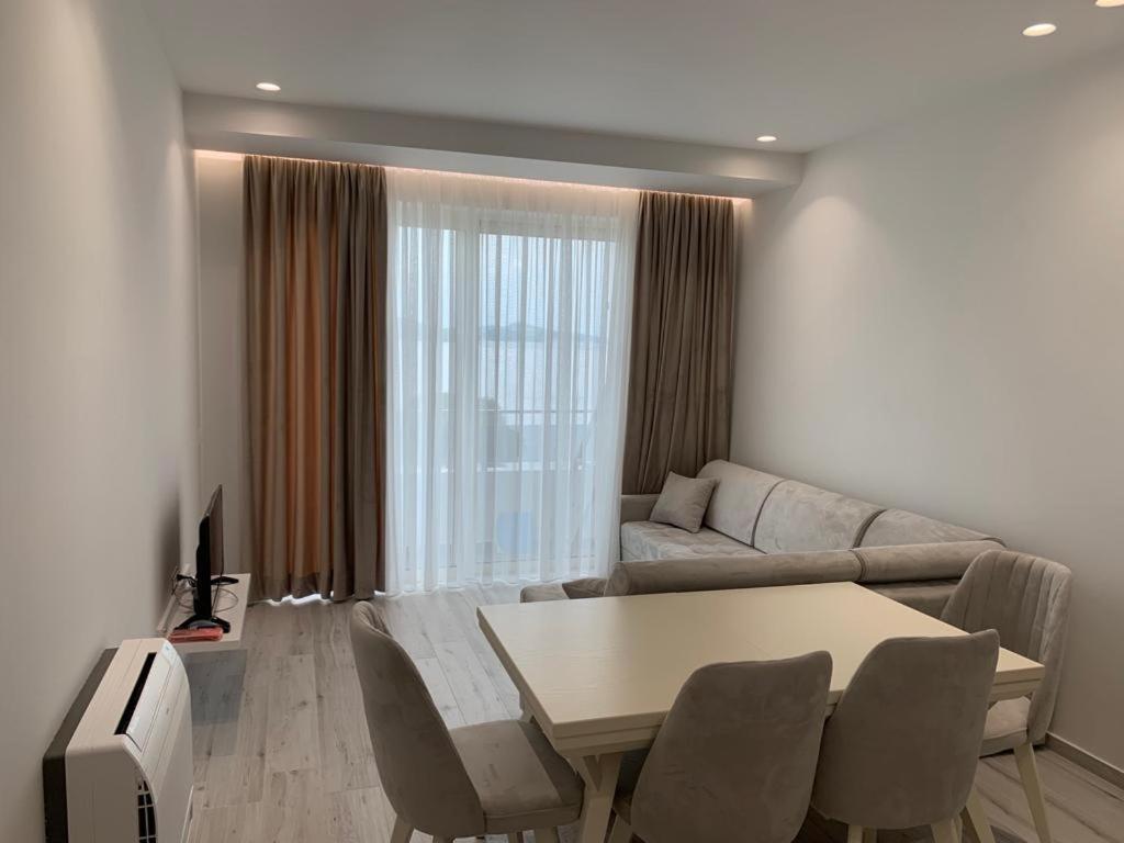 Delfin Apartments Sarande Luaran gambar