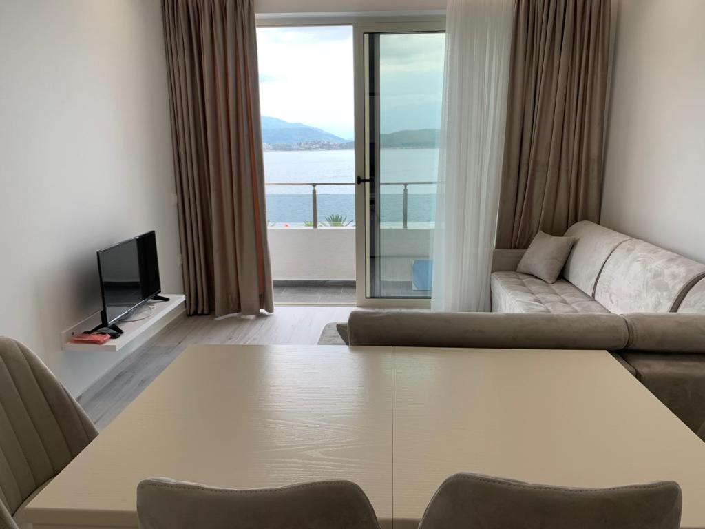 Delfin Apartments Sarande Luaran gambar