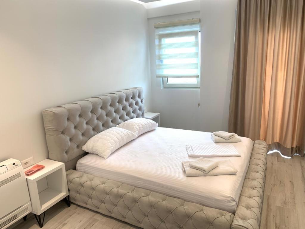 Delfin Apartments Sarande Luaran gambar